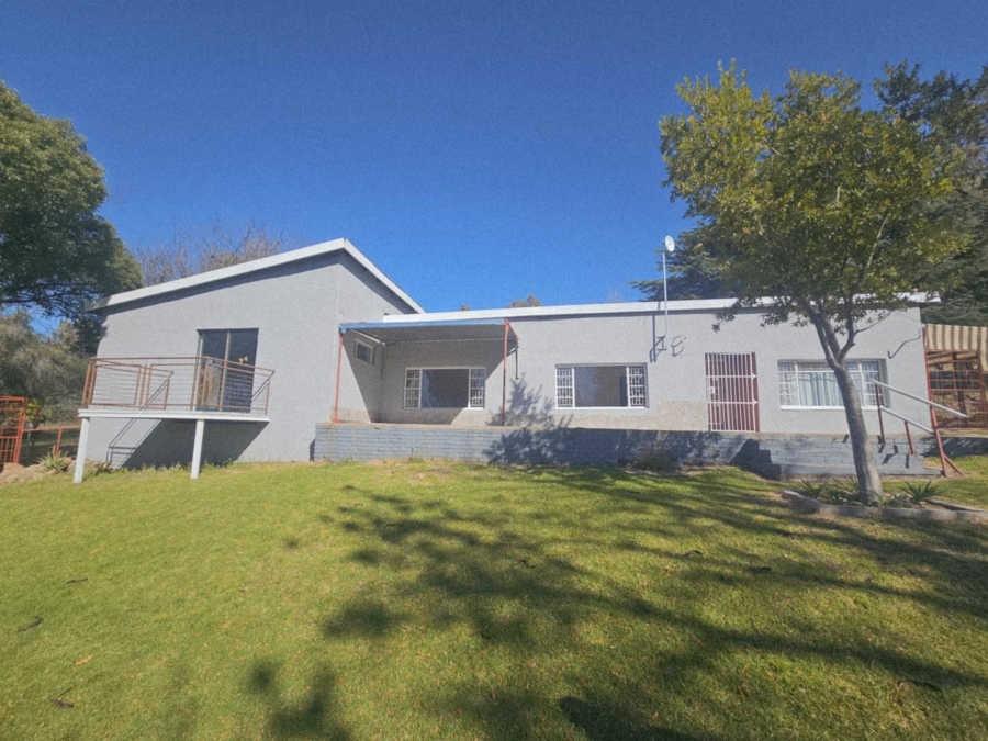 To Let 4 Bedroom Property for Rent in Ladybrand Free State